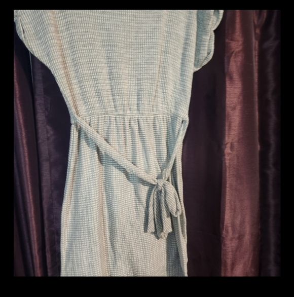 Caution To The Wind Dresses & Skirts - Caution To The Wind Gray Textured Dress